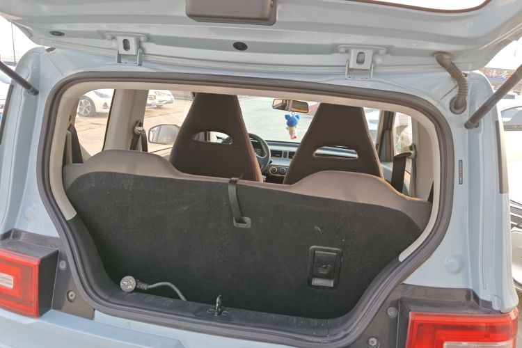 五菱汽车 宏光MINIEV 2020款 悦享款 三元锂机舱底盘23