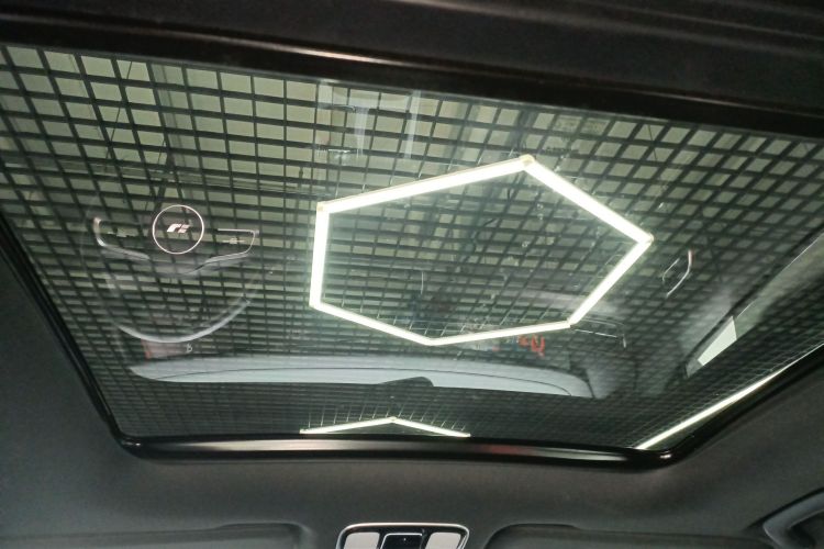 理想汽车 理想ONE 2021款 增程6座版中控内饰22