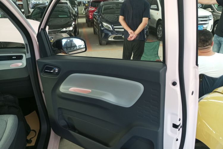 五菱汽车 宏光MINIEV 2022款 马卡龙时尚款 磷酸铁锂中控内饰42