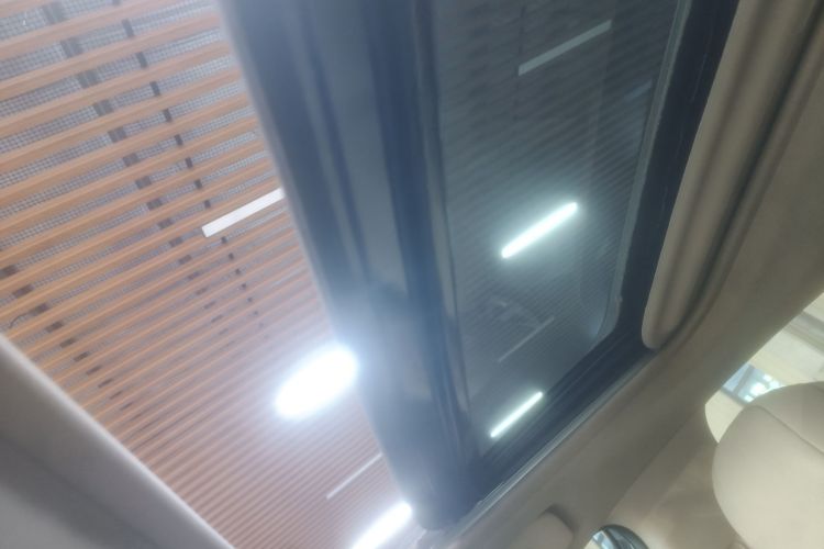 丰田 凯美瑞 2018款 2.0G 豪华版局部细节22