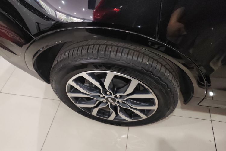 凯迪拉克XT5 2022款 2.0T 四驱尊贵型车身外观6003