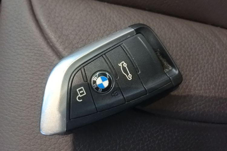 宝马X1新能源 2019款 xDrive25Le 里程升级版中控内饰7001