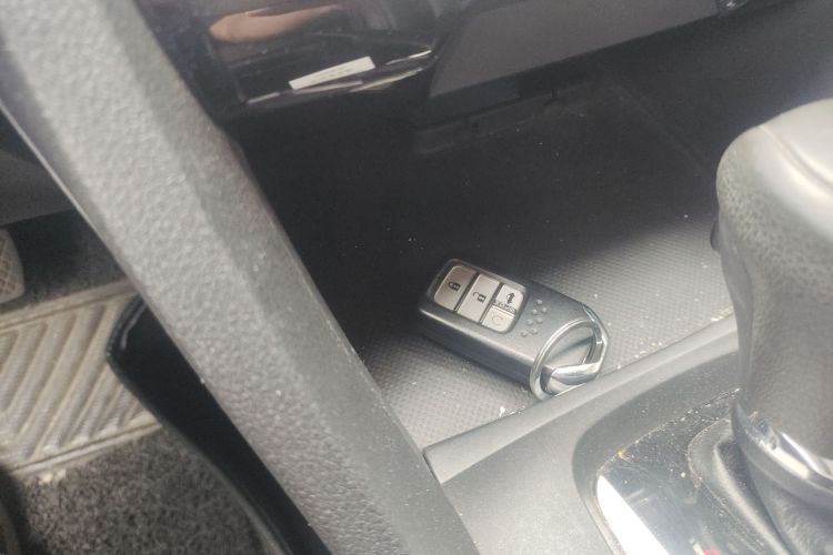 本田 思域 2016款 220TURBO CVT豪华版中控内饰7001