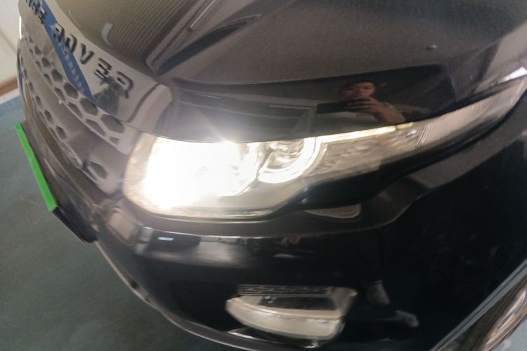 路虎 揽胜极光(进口) 2014款 2.0T 5门耀真版局部细节36