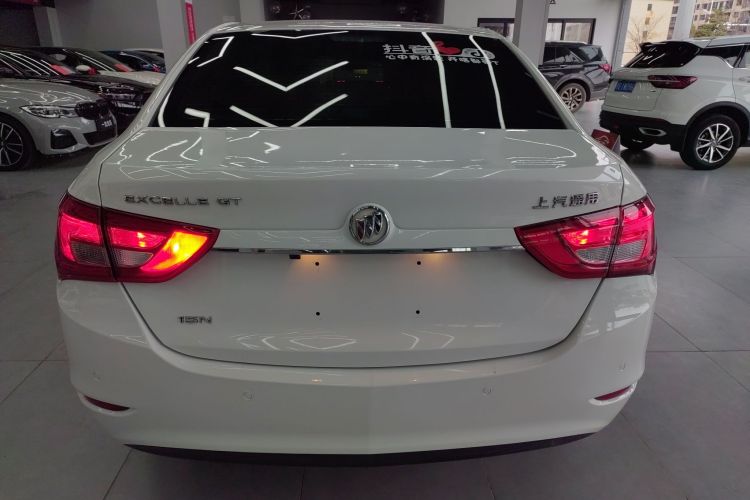 别克 英朗 2017款 15N 自动精英型车身外观6