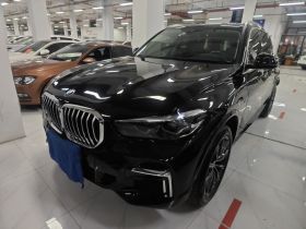 宝马X5 2022款 改款 xDrive 30Li M运动套装