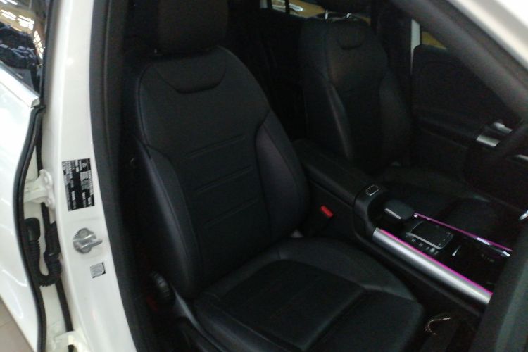 奔驰GLA 2022款 改款 GLA 200局部细节41