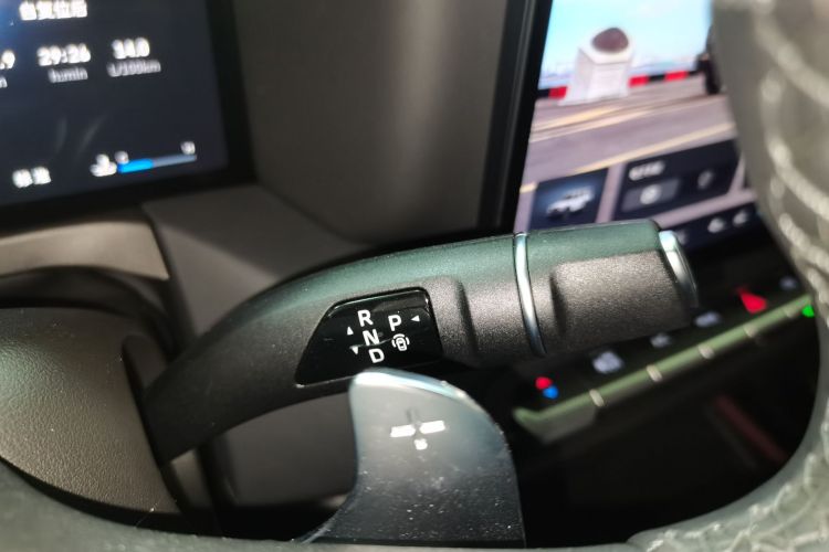 坦克300 2025款 2.0T 征服者局部细节18