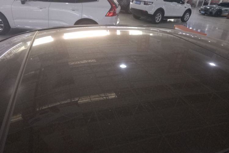 奔驰E级 2017款 改款 E 300 运动型局部细节57