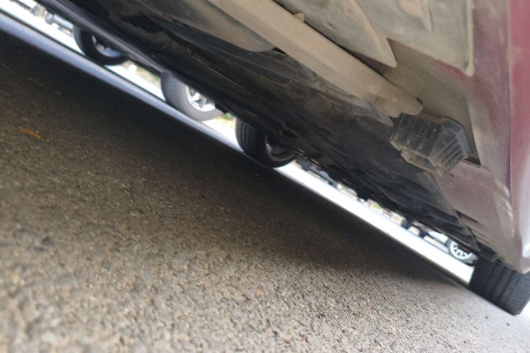 宝马1系 2019款 120i 领先型M运动套装局部细节9002