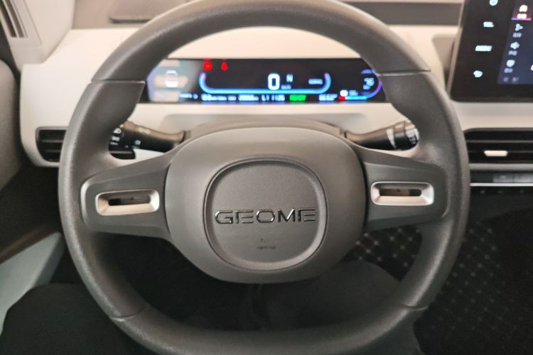 吉利银河 2023款 熊猫mini 200km 耐力熊中控内饰13