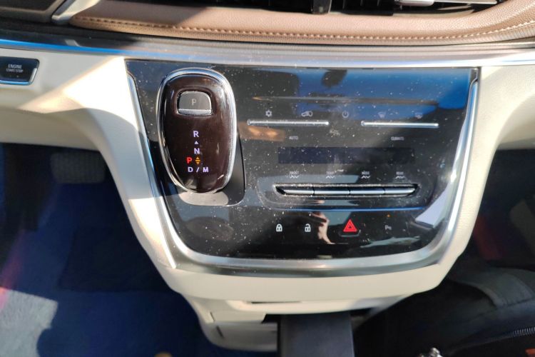 别克GL8 2022款 陆上公务舱 652T 豪华型局部细节18