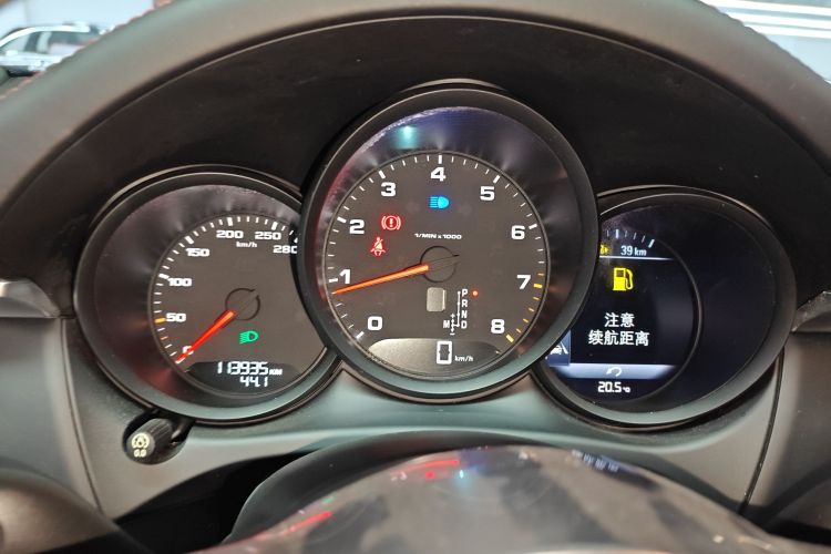 保时捷 2017款  Macan 2.0T中控内饰14