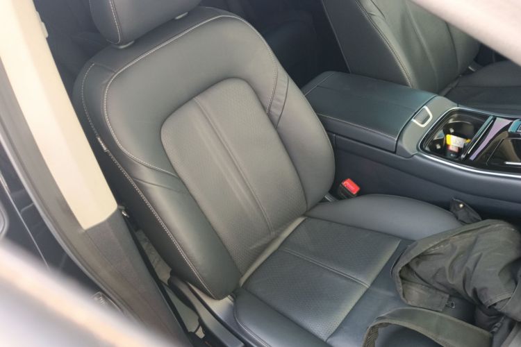 广汽传祺 传祺M8 2023款 领秀系列 390T 尊享版局部细节41