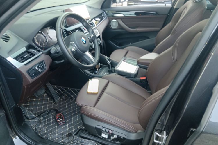 宝马X1 2022款 sDrive25Li 领先型中控内饰19