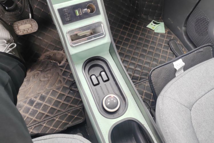 五菱汽车 宏光MINIEV 2021款 马卡龙臻享款 磷酸铁锂局部细节18