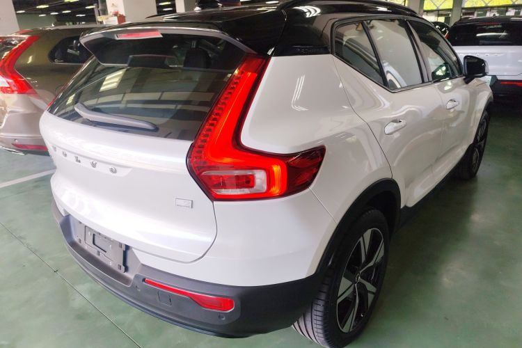 沃尔沃XC40新能源 2021款 P8 纯电 四驱智雅运动版车身外观6005