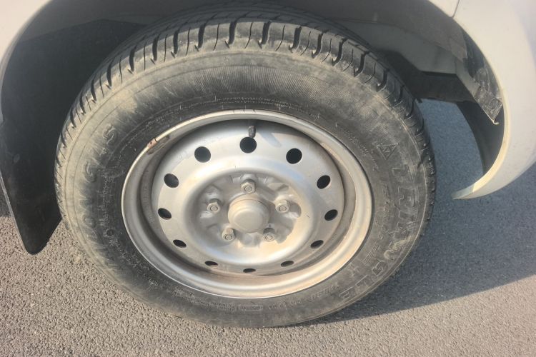 五菱汽车 五菱荣光 2021款 1.5L加长基本型封窗车2座L3C车身外观10