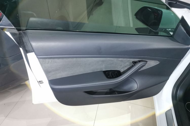 特斯拉 Model 3(进口) 2019款 长续航全轮驱动版中控内饰7007