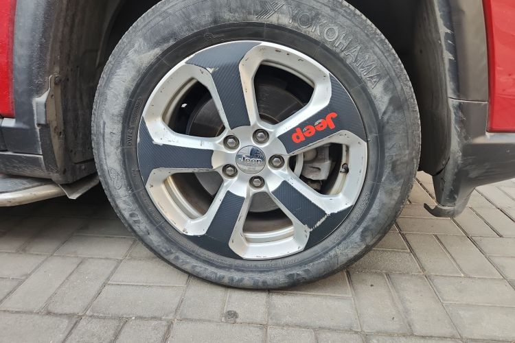 Jeep 指南者 2017款 200T 自动家享版车身外观10