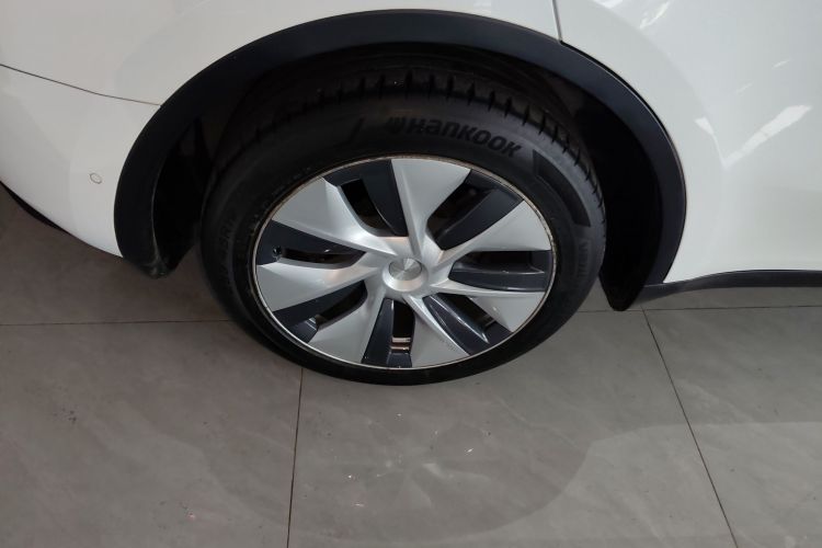 特斯拉 Model Y 2022款 改款 长续航全轮驱动版车身外观56