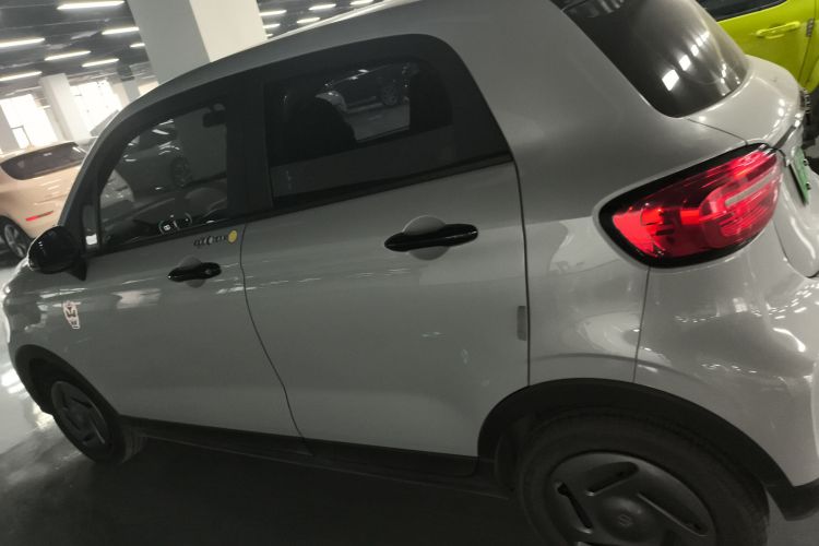 零跑汽车 零跑T03 2023款 200轻享版车身外观4