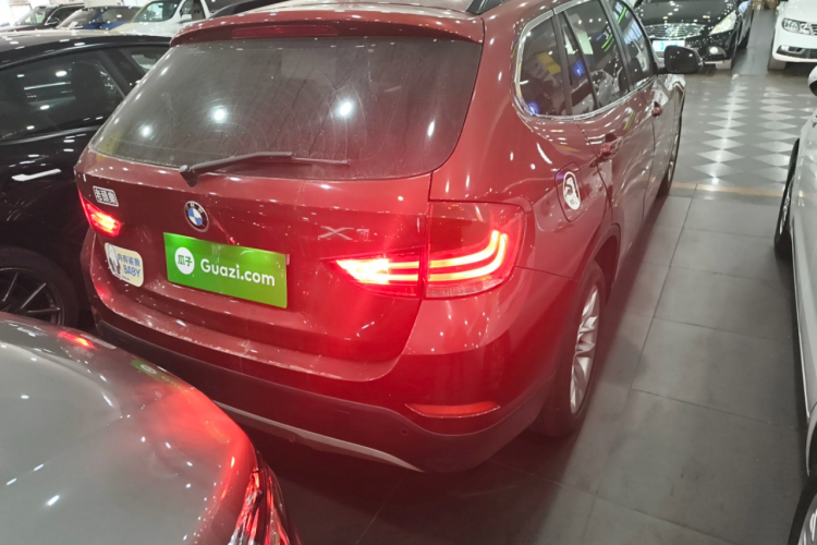 宝马X1 2014款 sDrive18i 领先型车身外观6