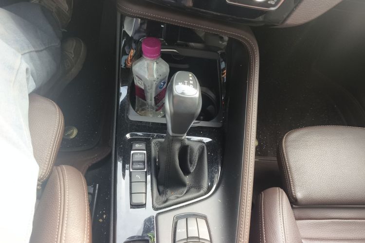 宝马X1 2019款 sDrive18Li 尊享型中控内饰18