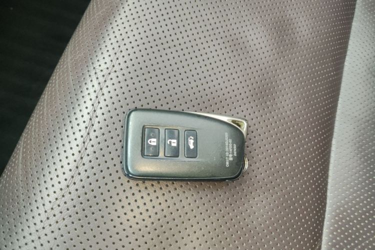 雷克萨斯RX 2016款 450h 四驱典雅版中控内饰11