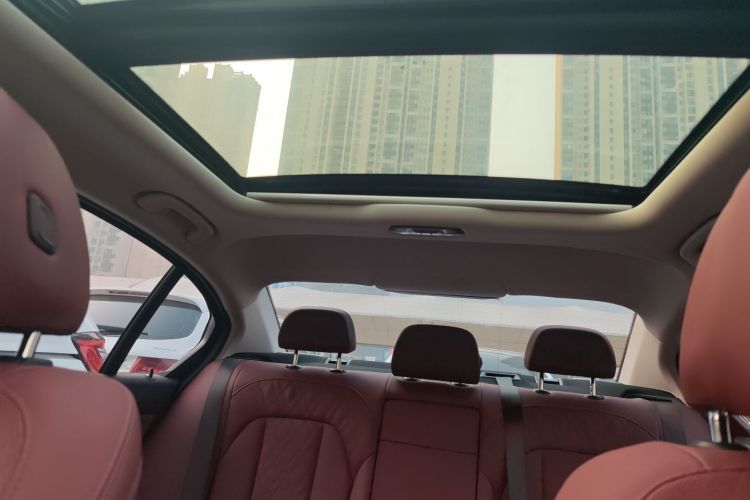 宝马3系 2023款 325Li M运动曜夜套装局部细节22