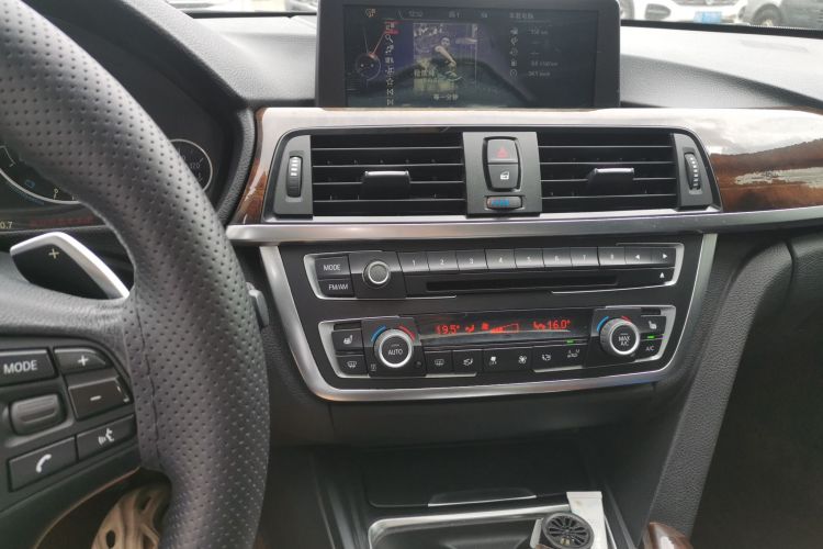 宝马3系 2013款 改款 320Li 豪华设计套装局部细节16