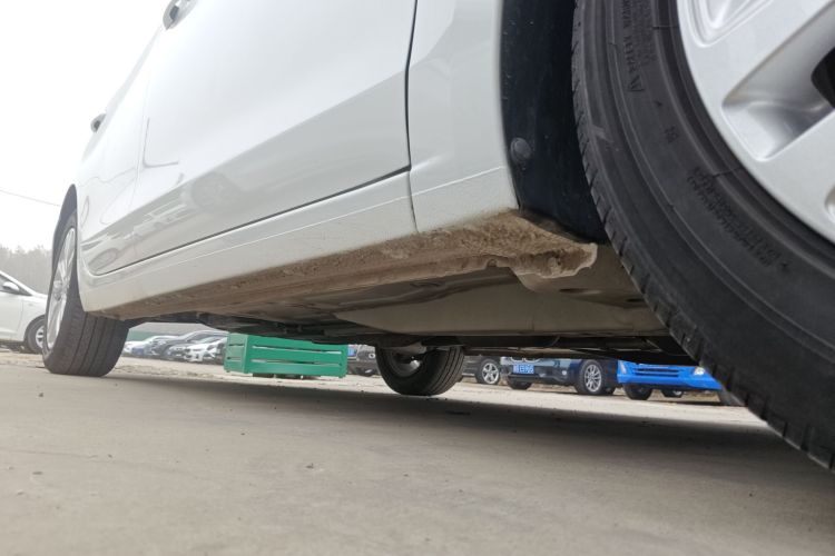 别克 英朗 2021款 改款 典范 1.5L 自动精英型局部细节9001