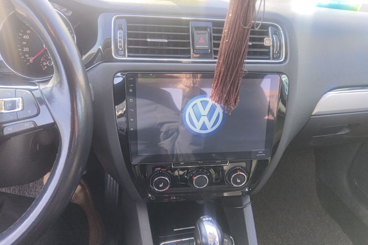 大众 速腾 2017款 180TSI 自动臻享版中控内饰16