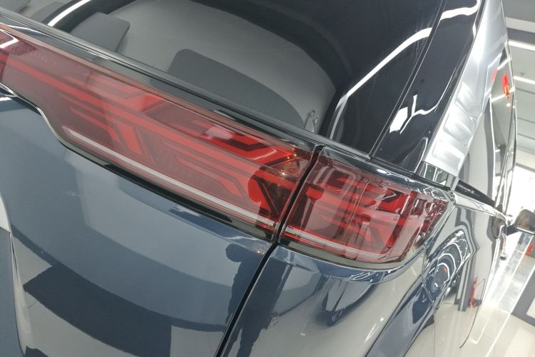 腾势D9 2022款 DM-i 970 四驱旗舰型车身外观6006