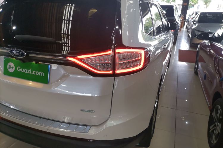 福特 锐界 2015款 2.0T GTDi 两驱豪锐型车身外观9