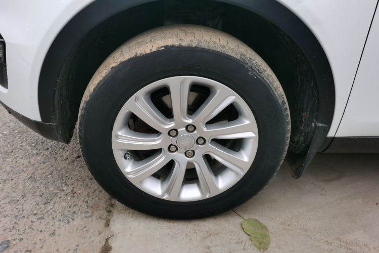 路虎 发现神行 2016款 2.0T SE车身外观6007