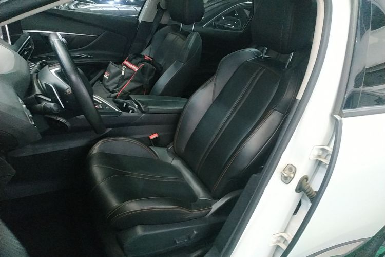 标致4008 2019款 360THP 尝先版局部细节19