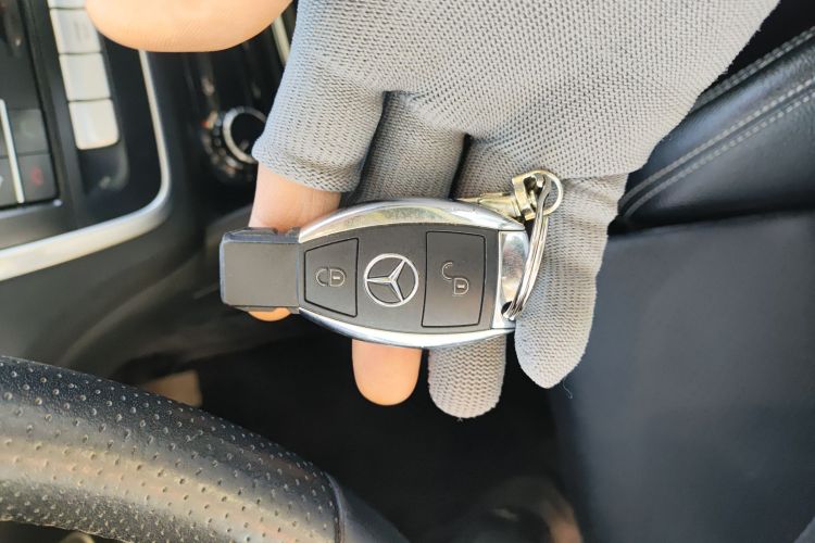 奔驰GLA 2019款 GLA 200 动感型中控内饰11