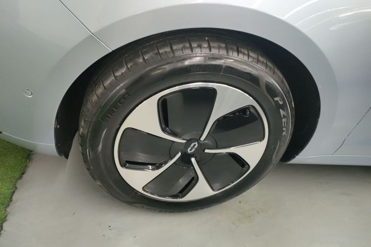 鸿蒙智行 问界M5 2022款 纯电后驱标准版车身外观6007