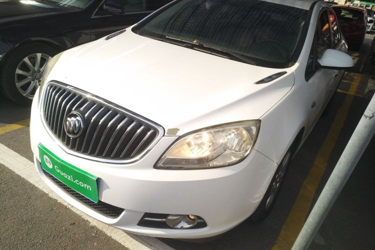 别克 英朗 2013款 GT 1.6L 自动时尚版车身外观4