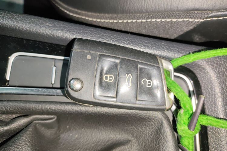 大众 高尔夫 2016款 280TSI 自动旗舰型中控内饰11