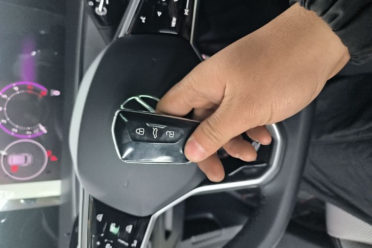 大众 2025款 探岳L 380TSI 四驱豪华Easy包中控内饰7001