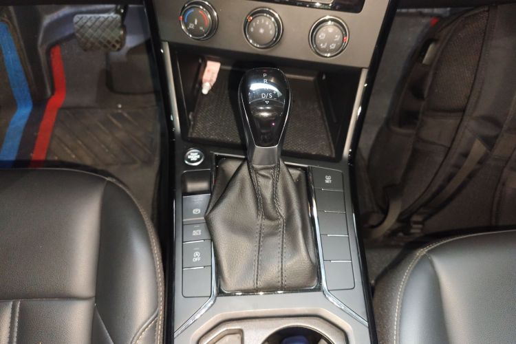 大众 帕萨特 2020款 改款 280TSI 商务版 国VI局部细节18