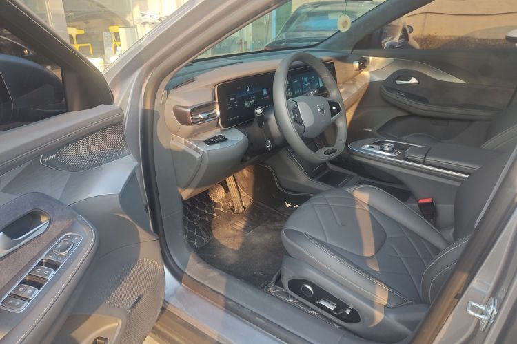 ARCFOX极狐 极狐 阿尔法S6 2025款 735MAX 160kW中控内饰20