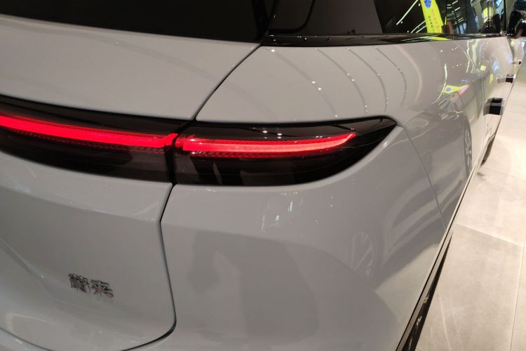 蔚来ES6 2025款 75kWh车身外观6006