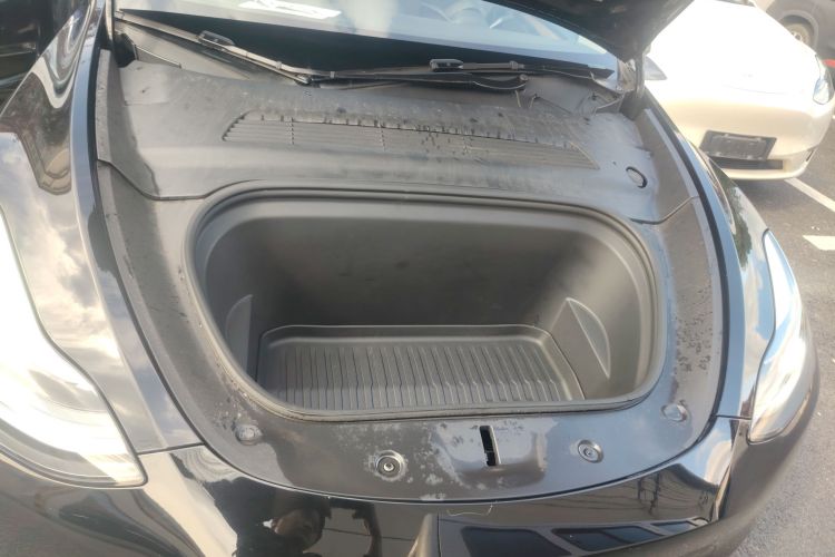 特斯拉 Model Y 2021款 长续航全轮驱动版 3D7局部细节24