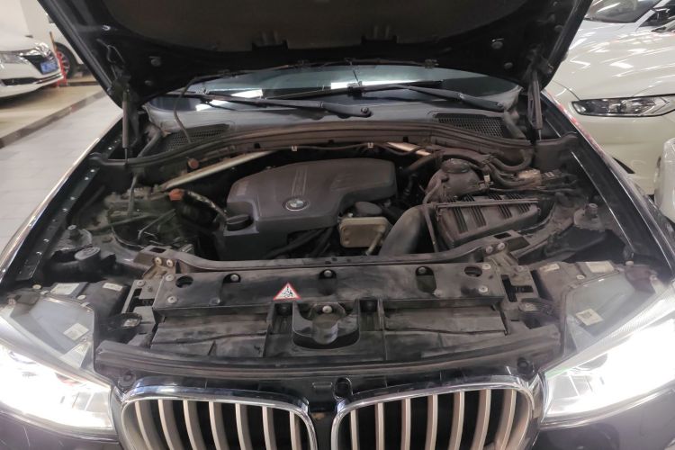 宝马X3(进口) 2014款 xDrive20i X设计套装机舱底盘24