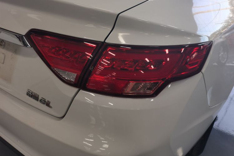 吉利汽车 帝豪GL 2020款 1.4T CVT亚运型车身外观6006