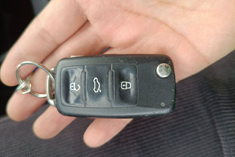 大众 桑塔纳 2017款 浩纳 1.6L 自动风尚版中控内饰11