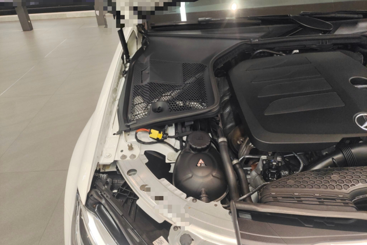 奔驰C级 2021款 C 260 星耀臻藏版机舱底盘25